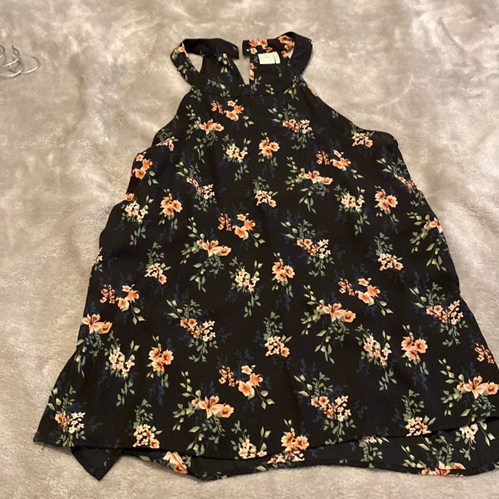 Floral top